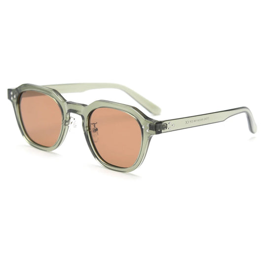 lunettes de soleil avec contour transparent